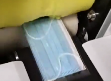 資質(zhì)廠(chǎng)家口罩全自動(dòng)包裝機(jī)生產(chǎn)現(xiàn)場(chǎng)